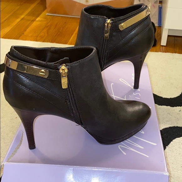 NEW Marc Fisher booties - Picture 4 of 8